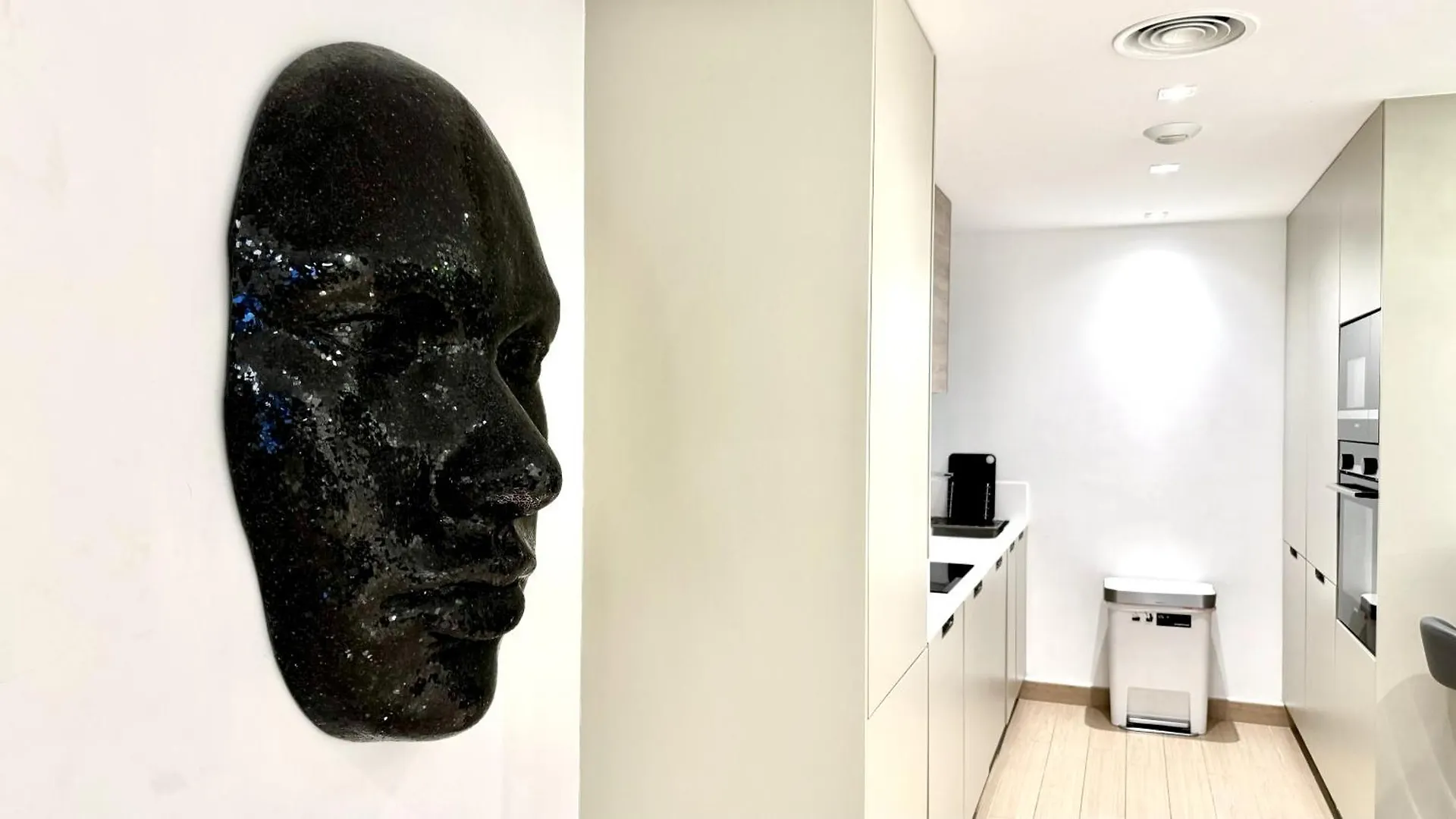 Modern Flat With Private Garden In Royal Banus Apartment Marbella