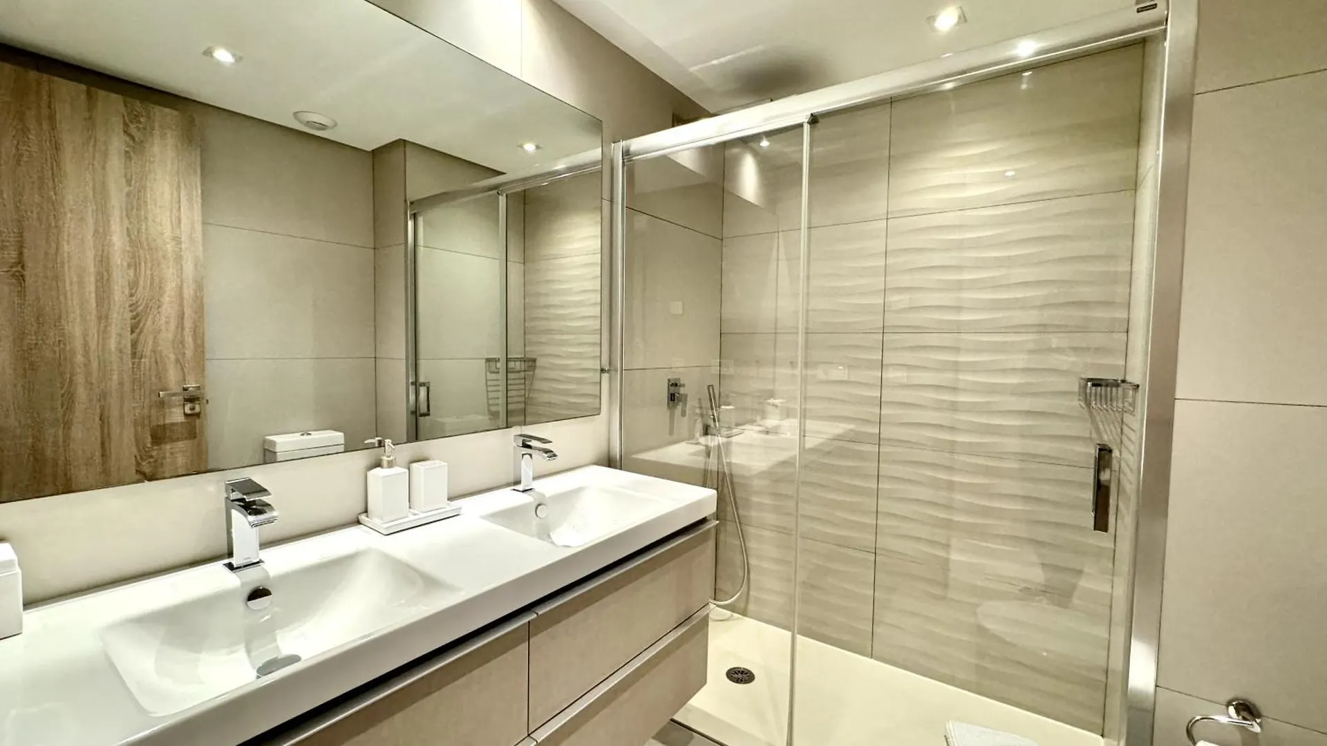 Modern Flat With Private Garden In Royal Banus Apartment Marbella