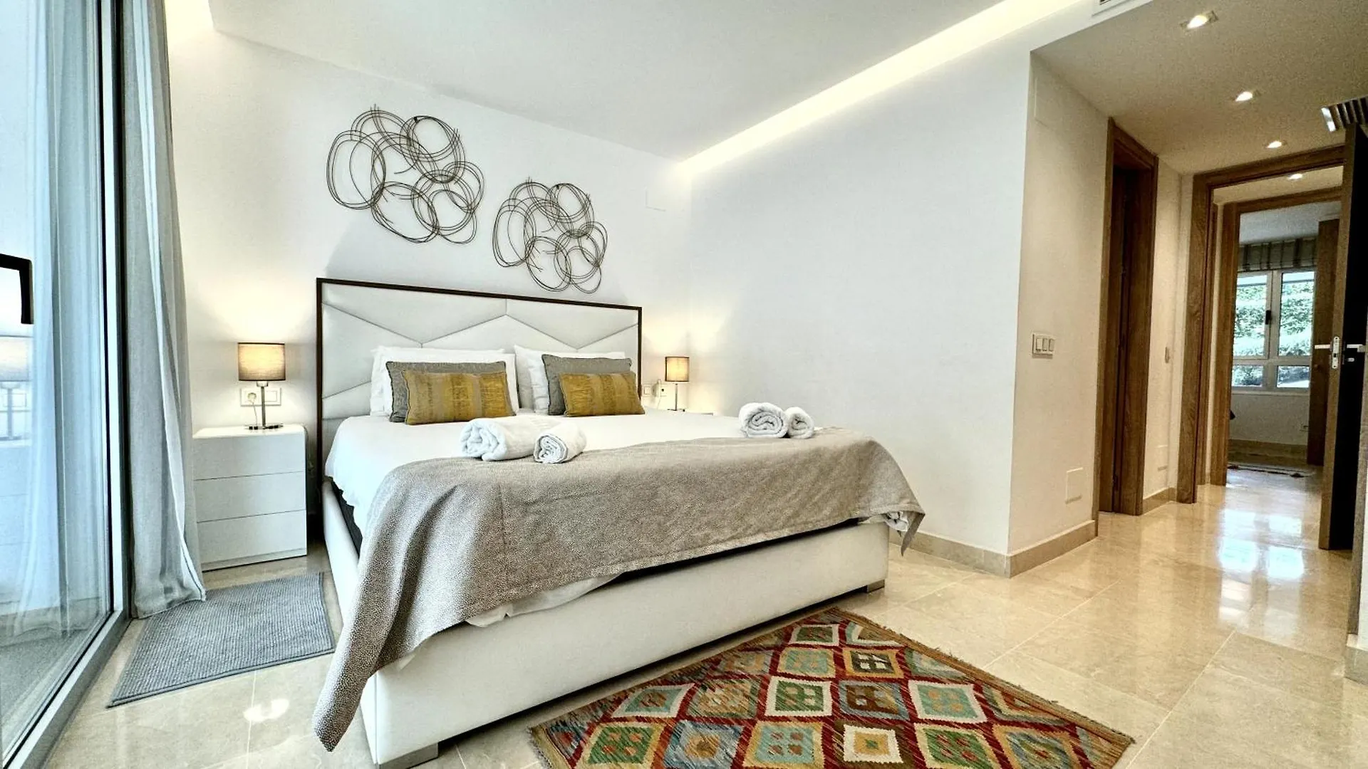 Modern Flat With Private Garden In Royal Banus Apartment Marbella