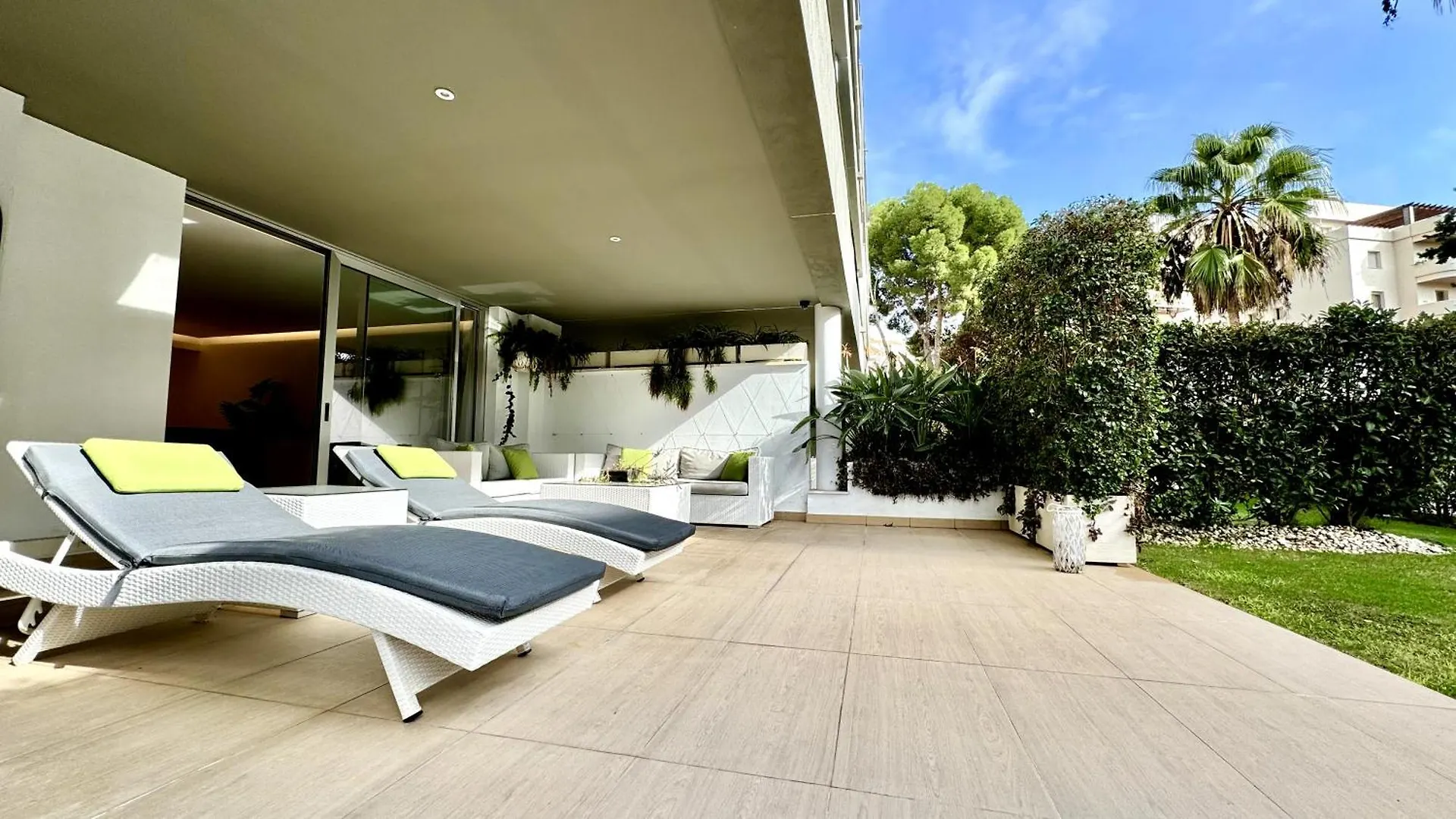 Modern Flat With Private Garden In Royal Banus Apartment Marbella